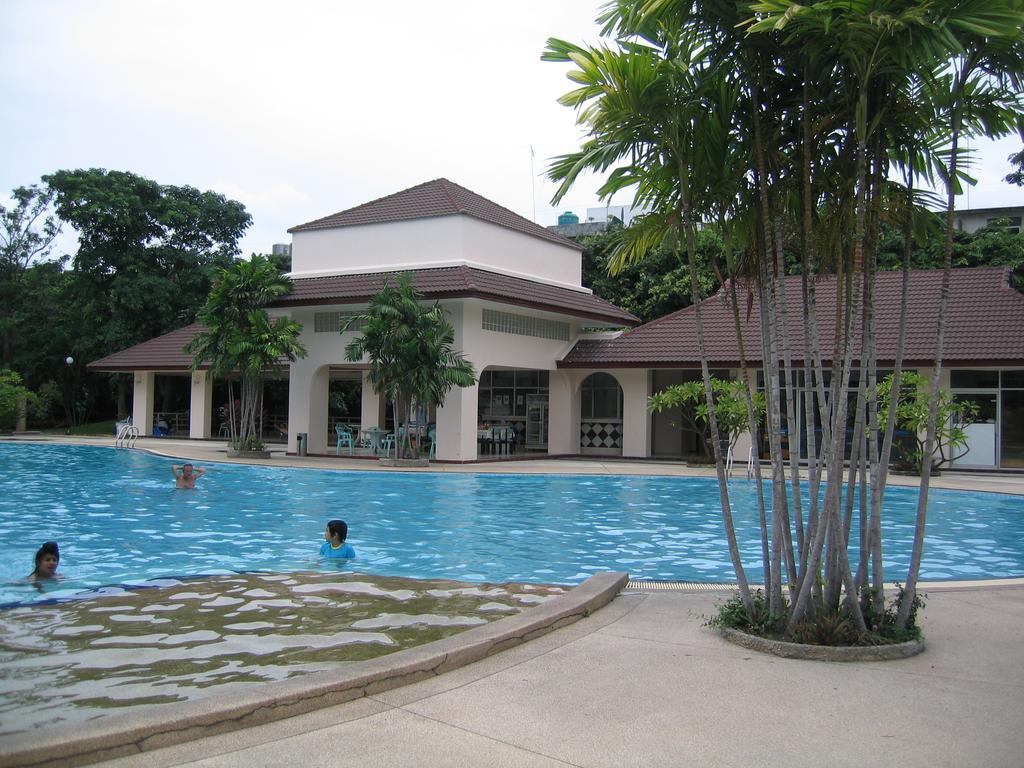 View Talay 1B By Fernando Apartment Pattaya Bagian luar foto
